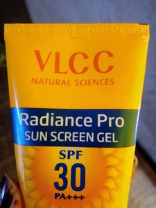 VLCC Sunscreen SPF30 PA+++ Combo Gel And Cream