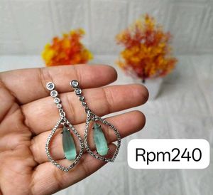 AD STONE EARRINGS