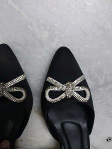 JM Looks Black Bow Kitten Heels