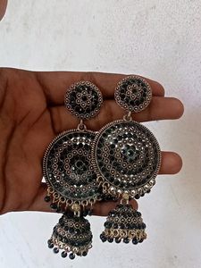Earings