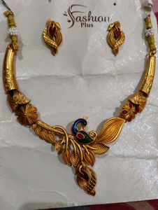 Necklace &amp; Earring Set