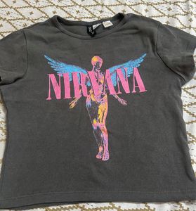 H&M CROP T SHIRT