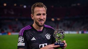 Bayern 2023 third Kane world map edition jersey