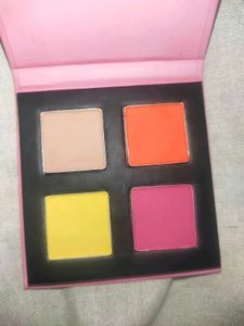 my Glamm 4 Pallette Eyeshadow Kit