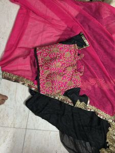 Elegant Black &amp; Pink Lhanga Set