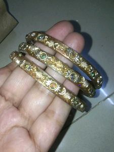 Golden Sparklee Bangles Set Of 3