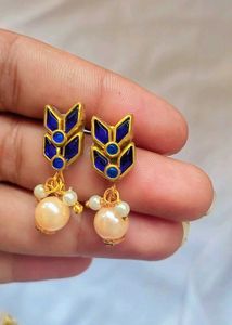 Beautiful Pearl Drop Earrings(5 Pairs)
