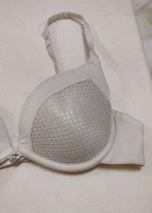 Wonderbra White Bra