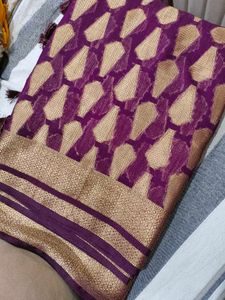 Women Zari Paithani Saree