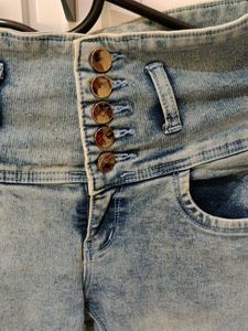Trendy Jeans