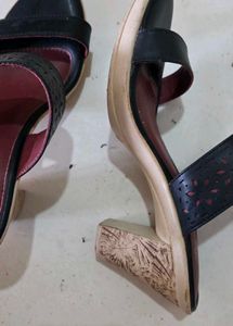 Senorita Black Heels