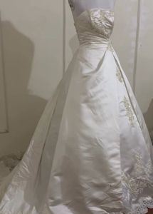 Elegant Wedding Gown