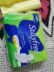 Stayfree Ultra-Dry Max - 8 Units (4 Pads Free)