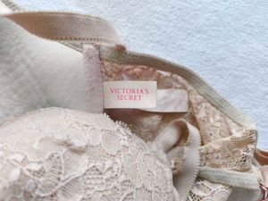 Victoria&#39;s Secret : 2 Bralette