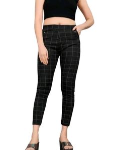 Black Jegging (Checkered)