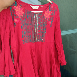 xl designer top by Tanisha flair