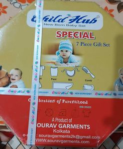 Child Hub Newborn Gift Set