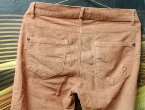 “Classic Brown Denim for Everyday Wear”