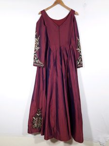 Violet Embroidered Ethnic Gown(women&#39;s)