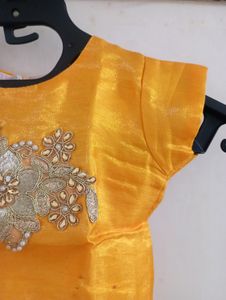 Skirt And Blouse For Girls