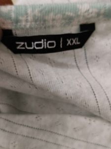 zudio plus size Floral Print Top