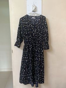 Floral Navy Blue Dress! V-Neck