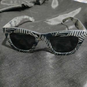 Funky Unisex Sunglasses Grey And Black