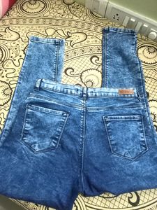 Women High Rise Blue Washed Skinny Fit Jeans