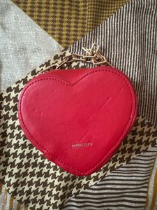 On Sale🩷Miraggio Small Heart Shape Bag (see Flaw)