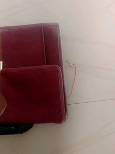 Maroon Handbag,with locked key,u only open