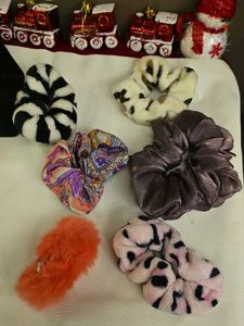 Cute Scrunchie Set