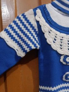 Cute Kids Blue &amp; White Sweater