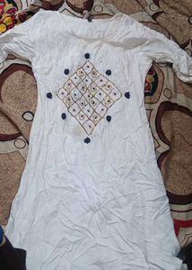White Embroidered Kurta