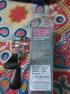 Premium Eyelash Curler From Vega