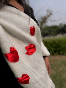 Cozy White Floral Scarf