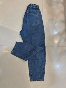 Sale! ZARA Classic Mom Jeans / High Waist - 28