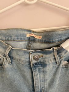Levis 710 Skinny Jeans