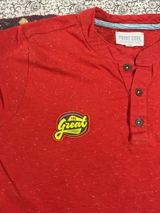 Red T-shirt With White Texture