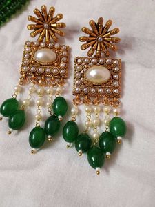 Green Beaded Jewelry Set