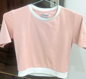 Baby pink crop top🎀