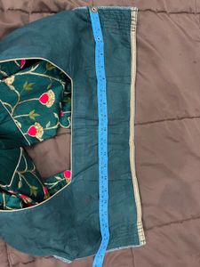 Floral Embroidered Cropped Blouse