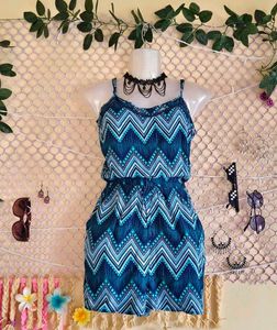 H&M SizeM 🎁Buy 2 Get 1 Free 🎁 Chevron Print