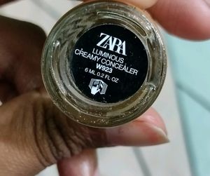 Zara Luminous Concealer