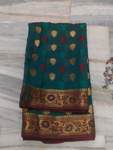 Green & Gold Floral Leaf Saree