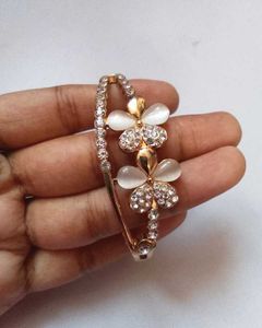 Anti-Tarnish AD Flower Bracelet