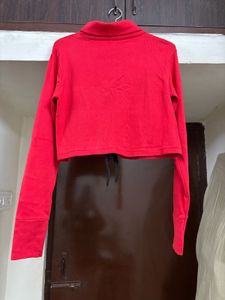 ❤️ Red Crop Top