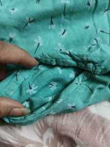 Women&#39;s cotton shorts - Combo of 4