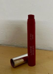 Lakme Absolute Creme Red Lipstick