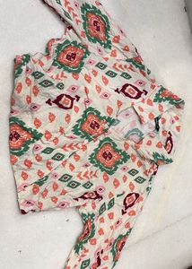 Patterned Cropped Blouse