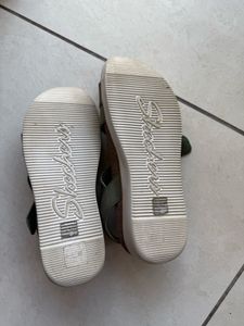 Skechers Women Comfort Olive Sandals- uk6/Eur39